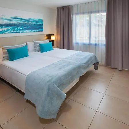 Grupotel Playa Feliz